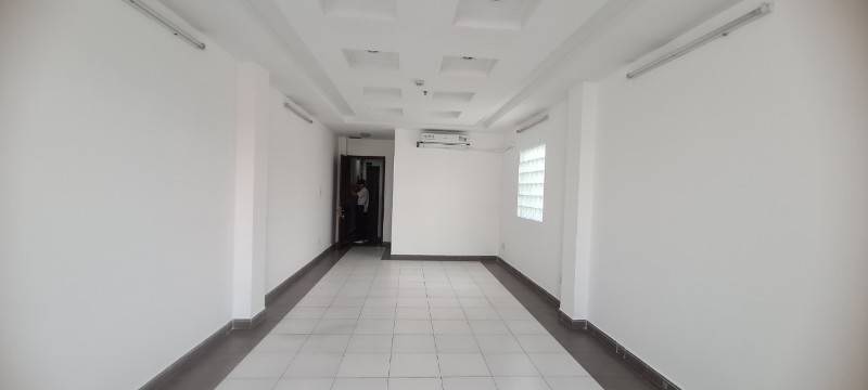 cho thue van phong tang lung + 1/2 lau 2 va lau 5 mat tien duong