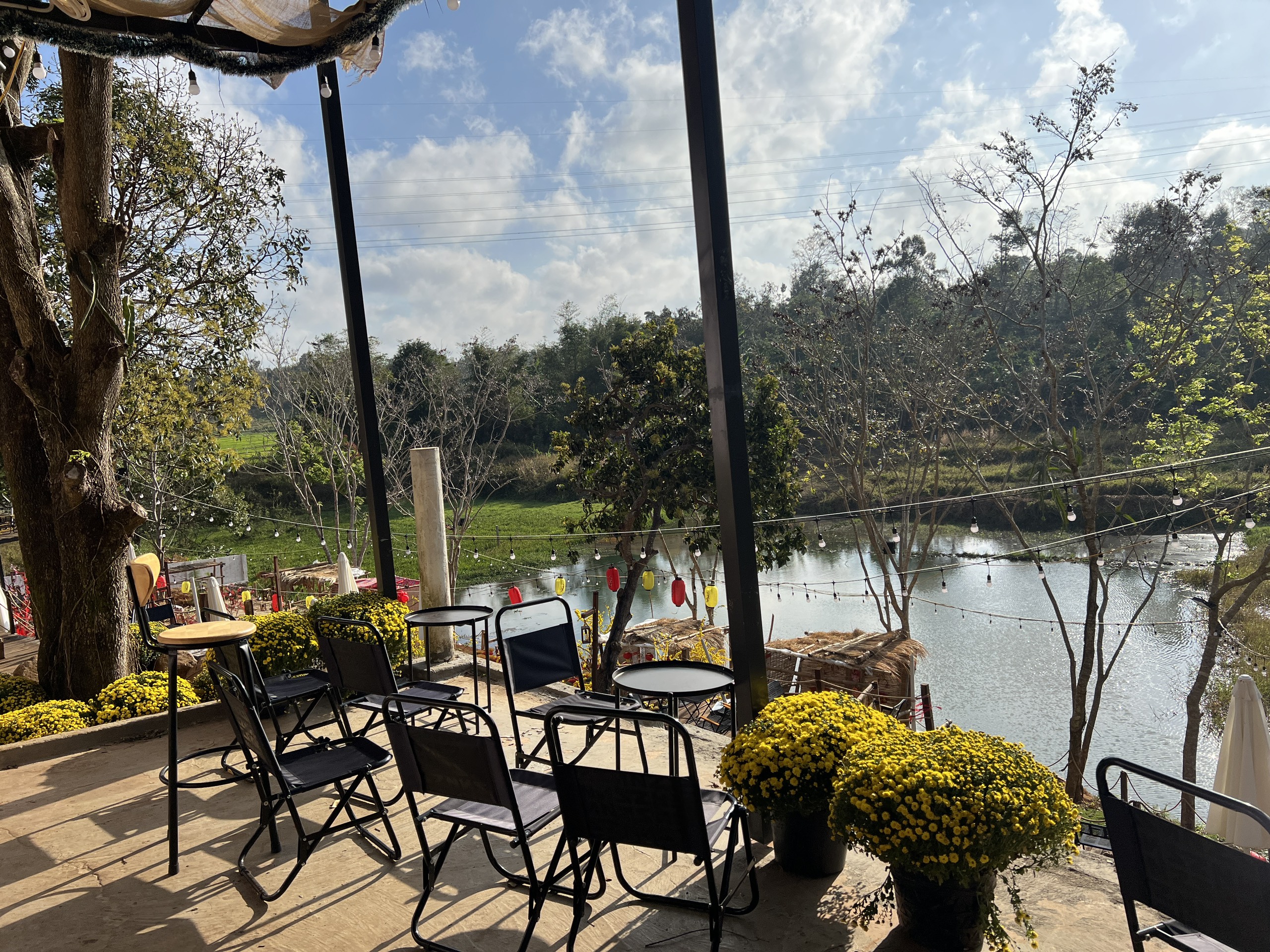 sang quan cafe rong 1900m2 + 1300m2 ruong, view ruong cao dep.